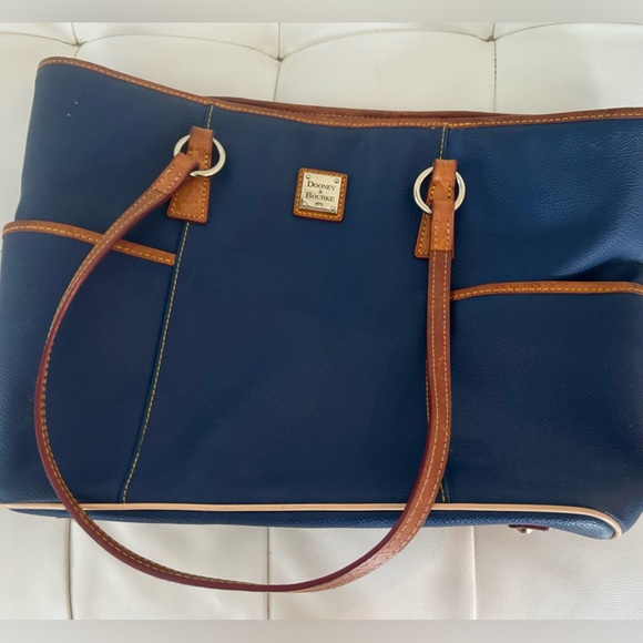 Beautiful Genuine Leather Dooney & Burke Tote.  Navy Blue & brown. - Picture 1 of 5